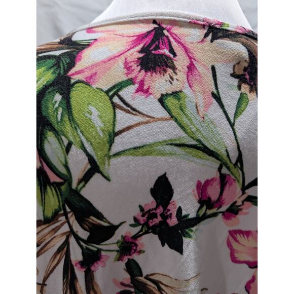 Lane Bryant Rayon Top Floral Women's Plus Size 18 20 1X Short Ruched Sleeve NWT - Picture 7 of 16